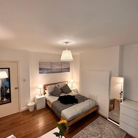 Perfect Family Home Next To London Bridge エクステリア 写真