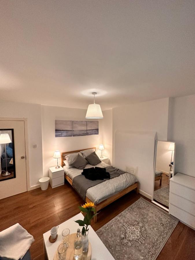 Perfect Family Home Next To London Bridge エクステリア 写真