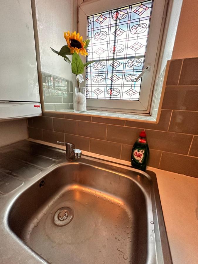 Perfect Family Home Next To London Bridge エクステリア 写真